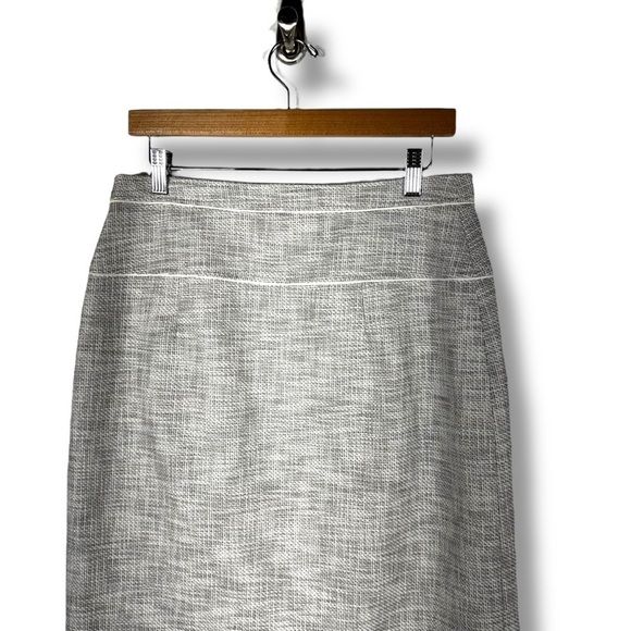 Club Monaco Textured Lightweight Tweed Pencil Skirt, Grey/White, Size 8 - Picture 10 of 11